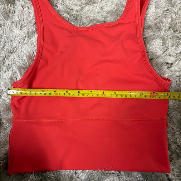 Lululemon power pivot tank - Picture 4 of 5